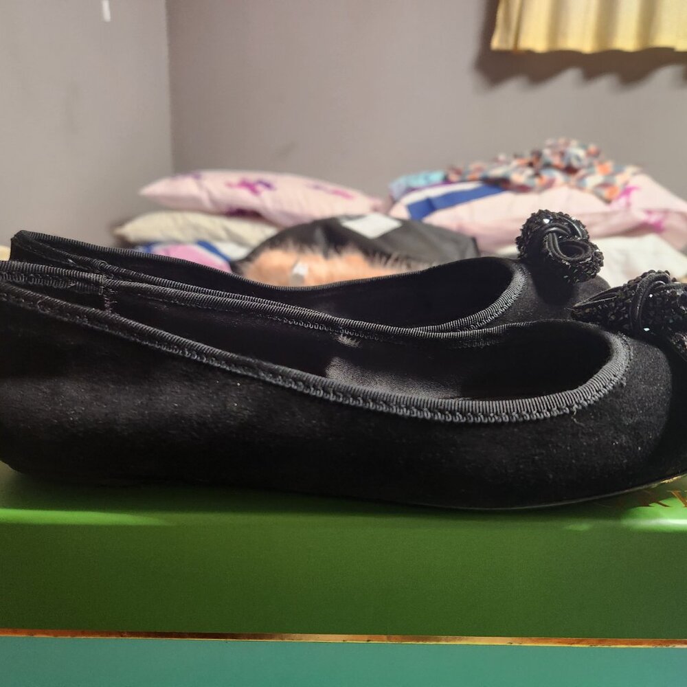 Brand New Kate Spade Ballet Flat style shoes. Black Size 7